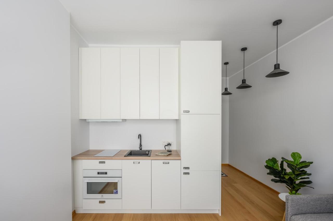 Grand Residents Apartment *
